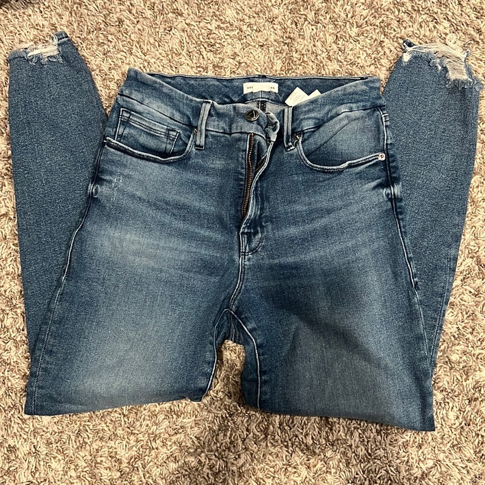 Good American jeans. Size 8/29. Worn once. Perfect condition.